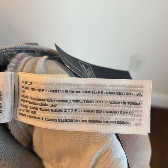 Abercrombie Women Ultra High Rise 90s Straight Jean Criss-Cross Waistband 33 NWT - Picture 15 of 16